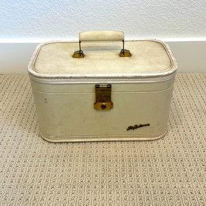 Vintage Lady Baltimore, cosmetic case.